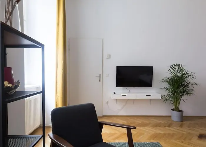 Josef\'S Home I Studio Near City Center